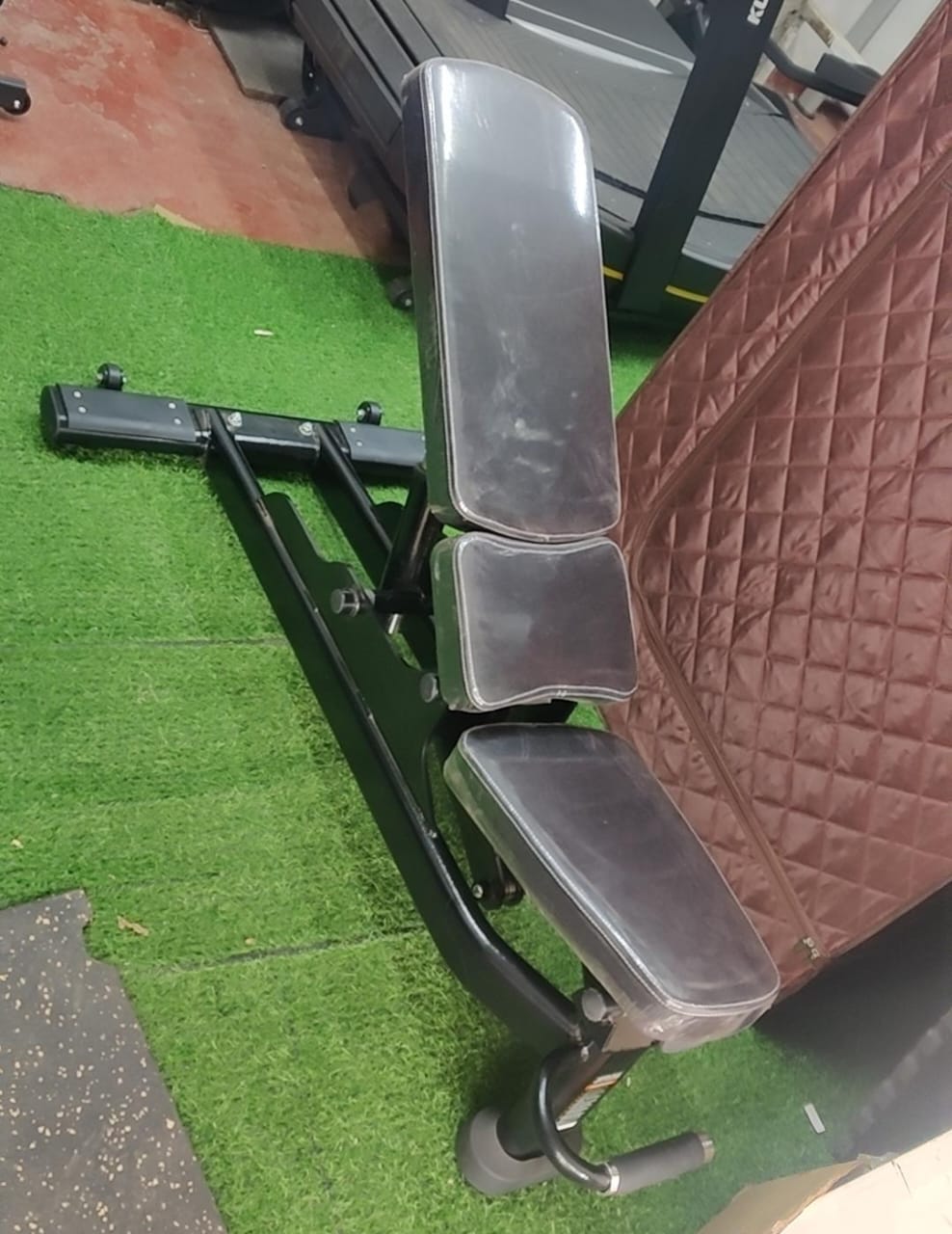 Life Fitness Commercial Bench